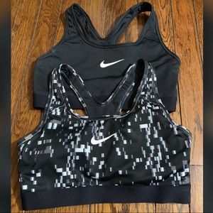 Nike sports bra’s